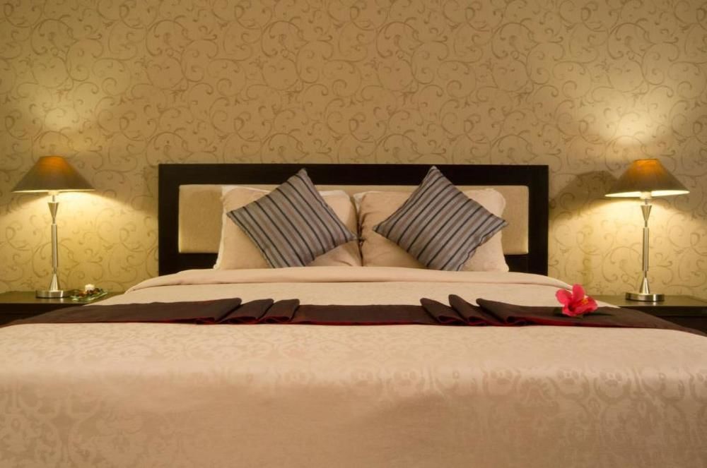 Royal Hotel And Villas Trawas Esterno foto